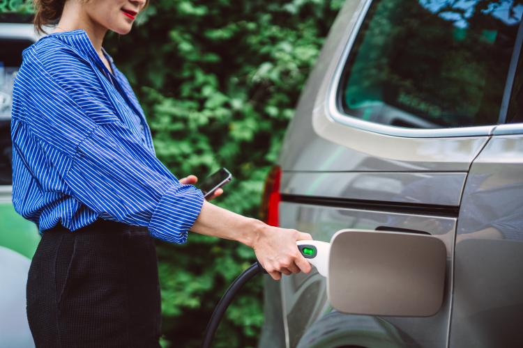 Recharge véhicule électrique 